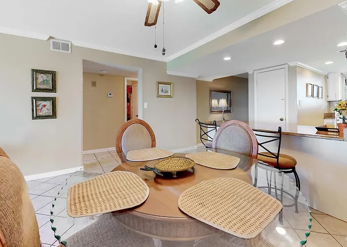 Gulf-front 4th-floor With Shared Outdoor Pool Centralac Private Balcony *